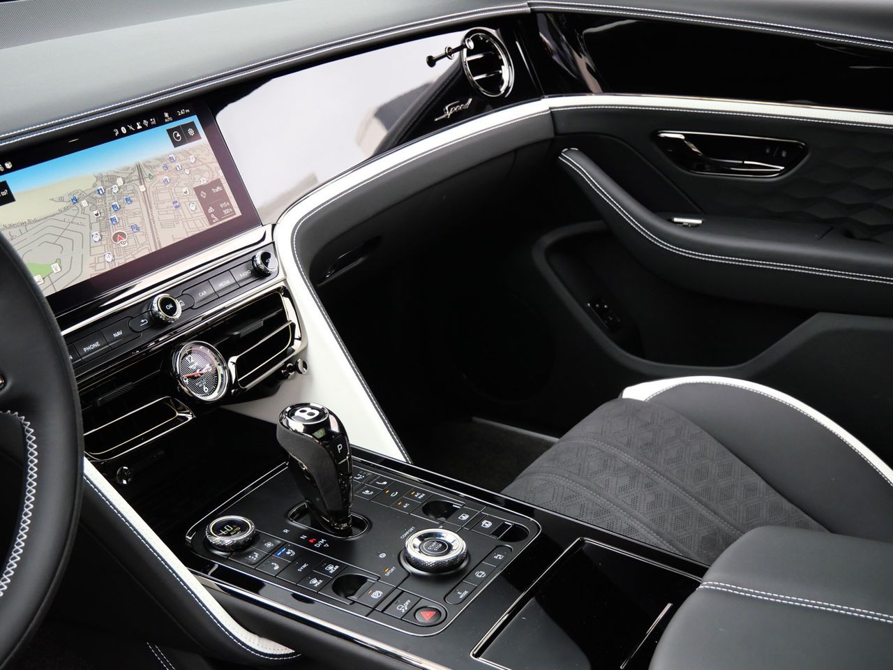 2025 Bentley Flying Spur Speed - Photo 18