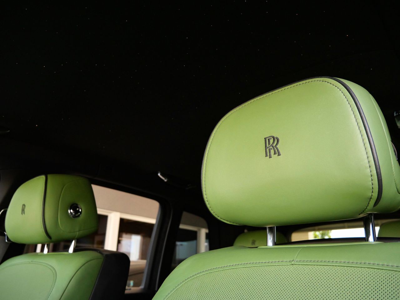 2023 Rolls-Royce Cullinan Black Badge - Photo 10