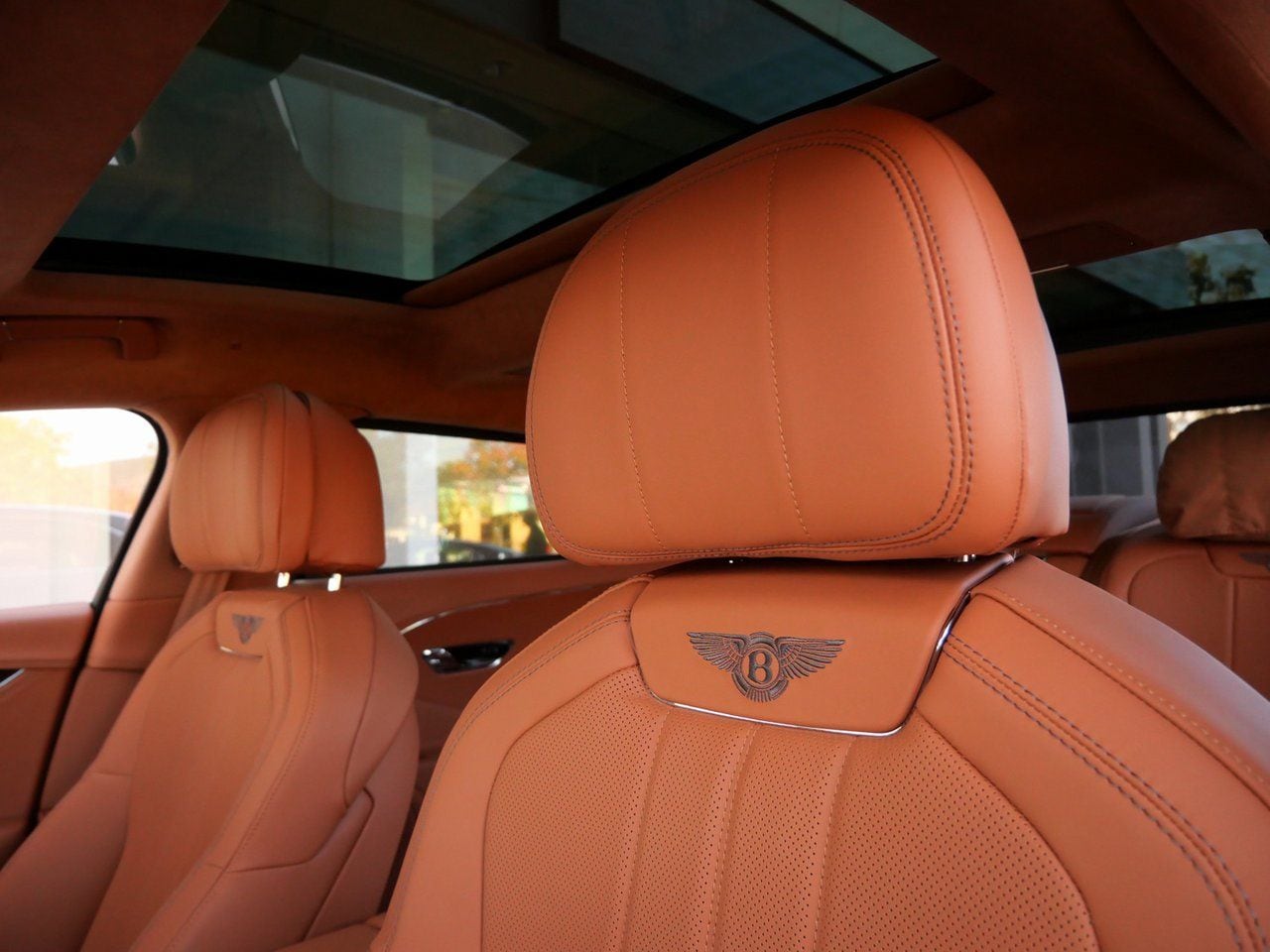 2026 Bentley Flying Spur - Photo 17
