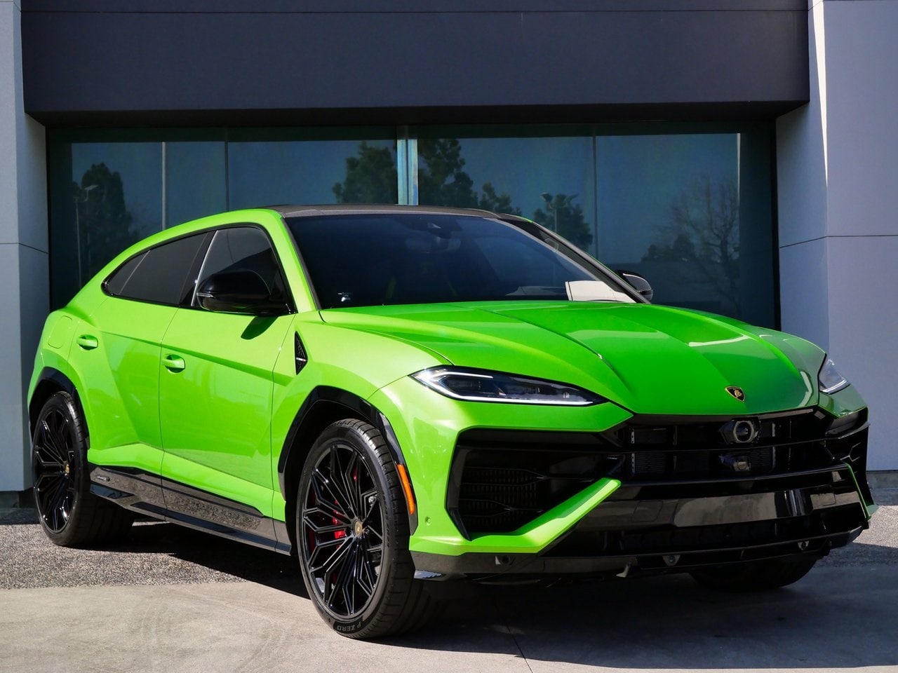 2025 Lamborghini Urus SUV 