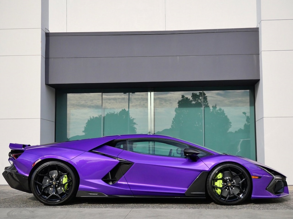 New 2025 Lamborghini Revuelto Coupe