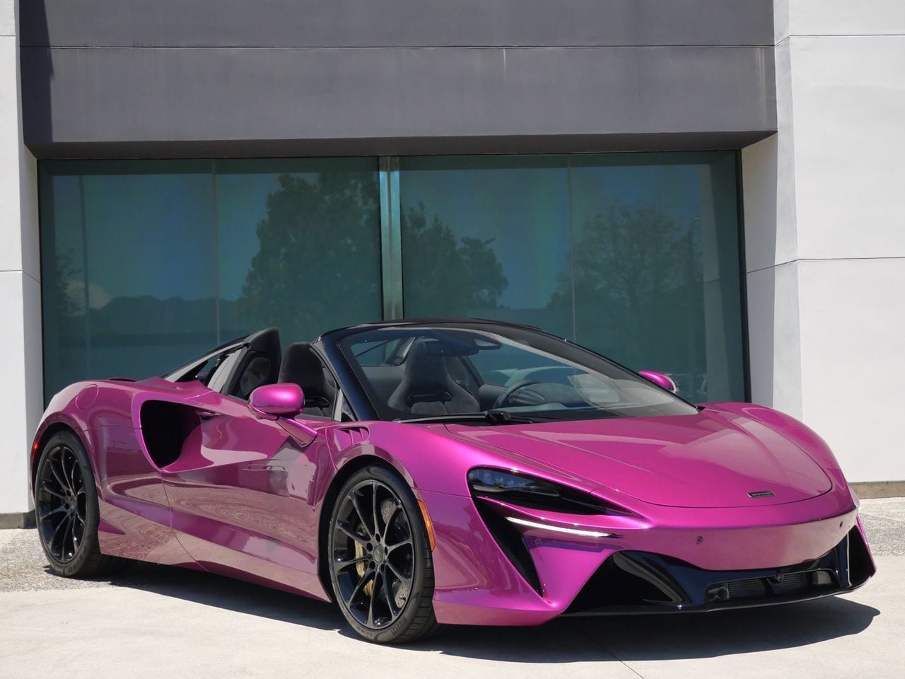 2026 McLaren Artura 3.0 Performance's photo
