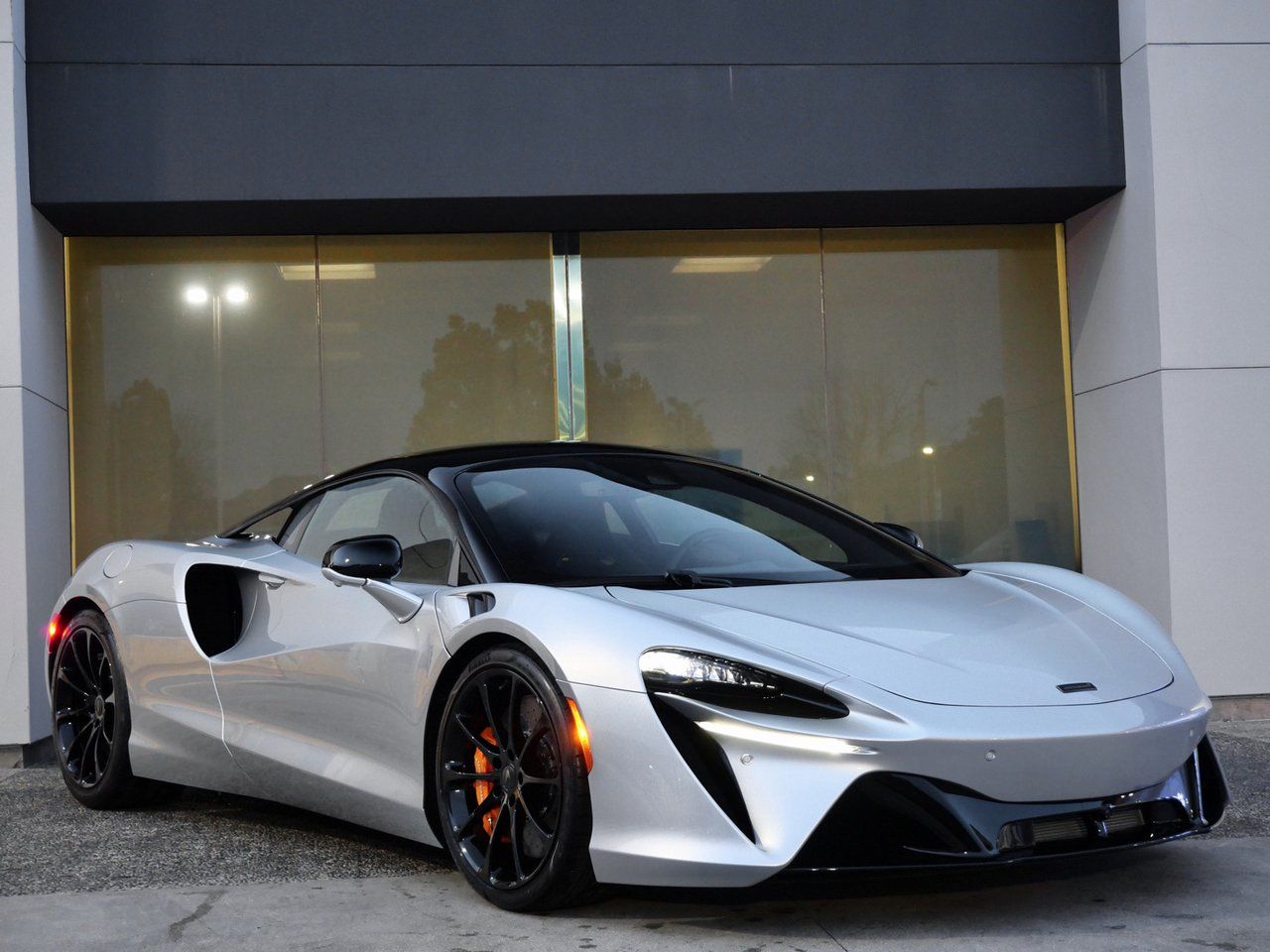 2026 McLaren Artura