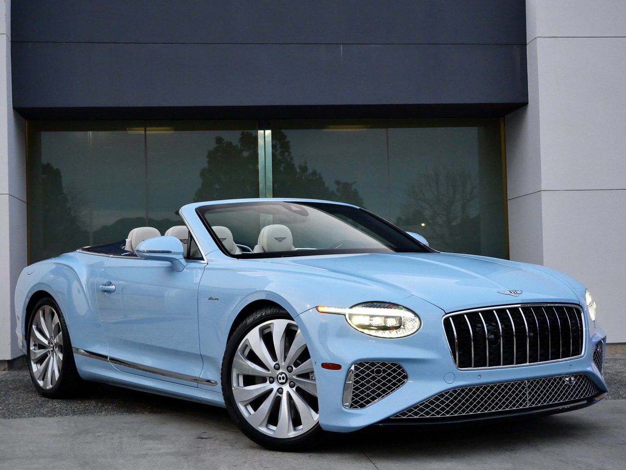 2026 Bentley Continental GT Azure's photo