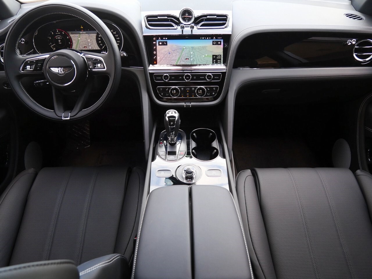 2024 Bentley Bentayga EWB photo 2