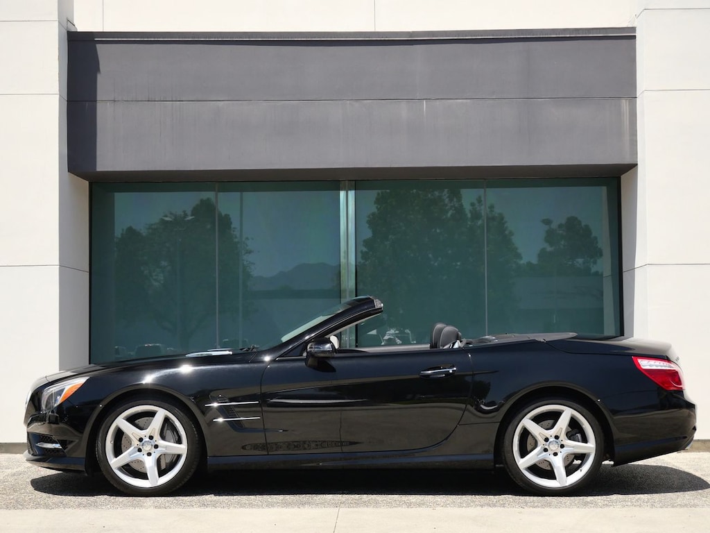 Used 2013 Mercedes-Benz SL 550 . Convertible