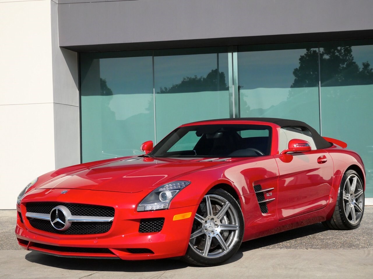 2012 Mercedes Benz SLS AMG Roadster photo 3