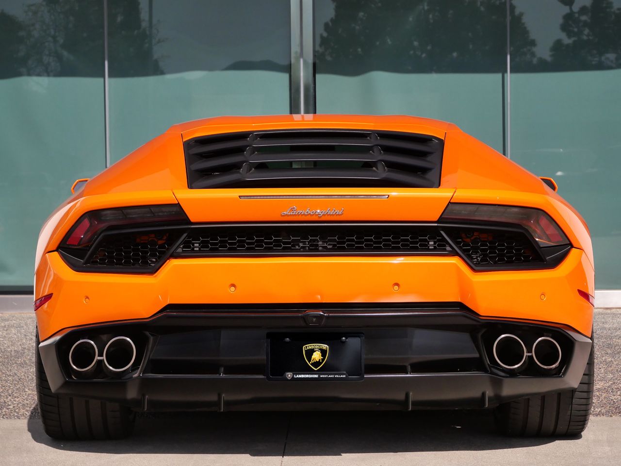 2017 Lamborghini Huracan LP580-2 photo 4