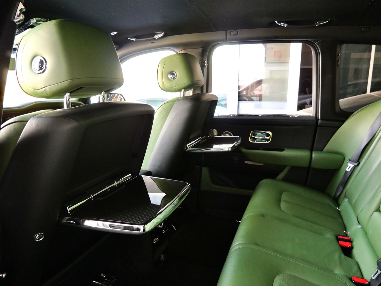 2023 Rolls-Royce Cullinan Black Badge - Photo 30