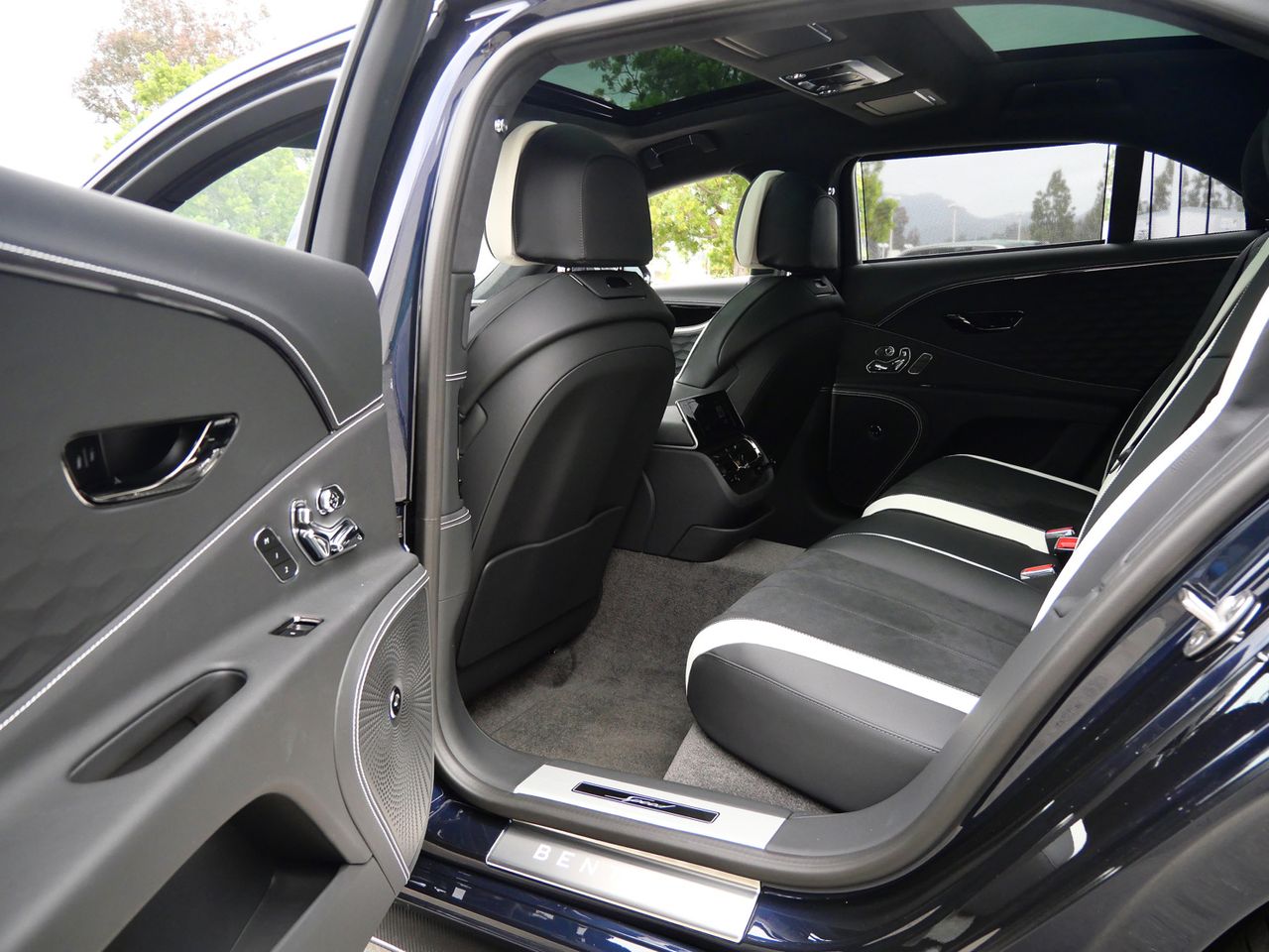 2025 Bentley Flying Spur Speed - Photo 23