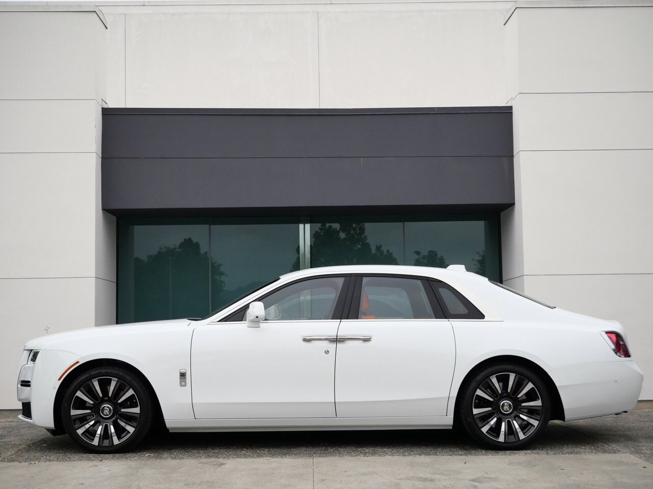 2024 Rolls Royce Ghost RR photo 3