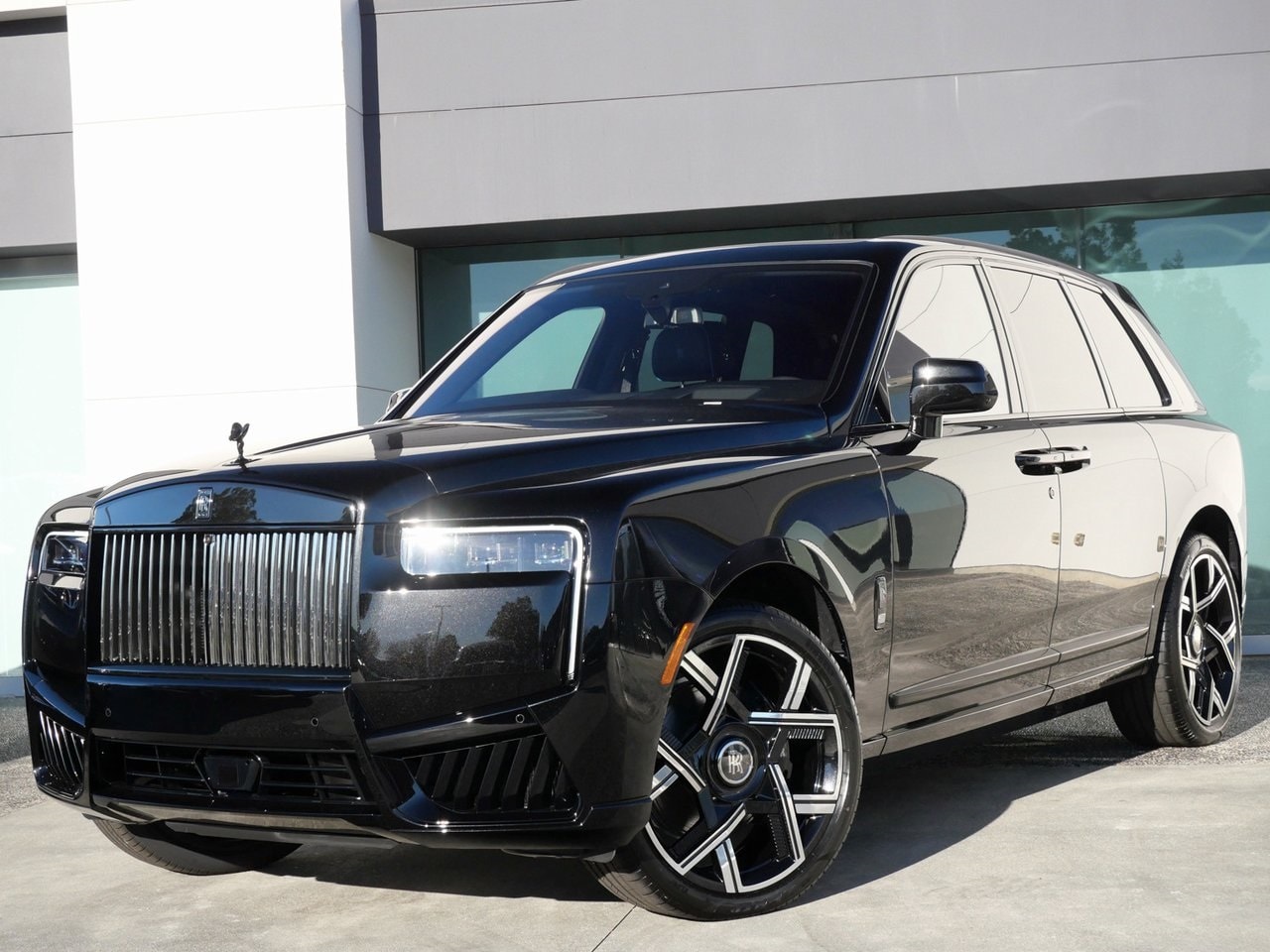 2026 Rolls-Royce Cullinan Black Badge's photo