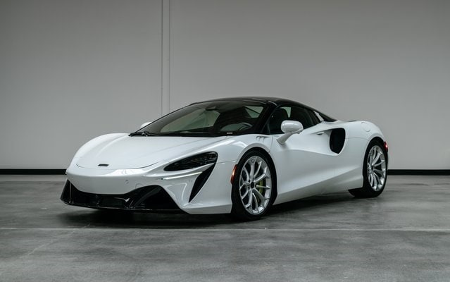 New 2025 McLaren Artura For Sale at O'Gara Coach Las Vegas