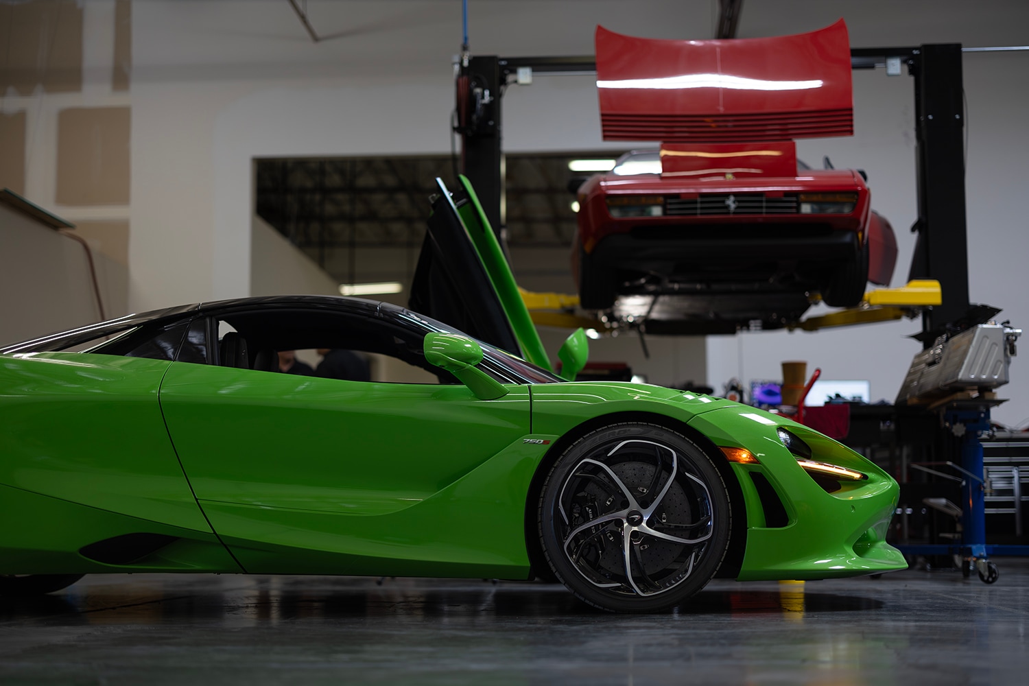 R3AA5721%20750S%20Mantis%20Green%20-Enhanced-NR%201500px.jpg