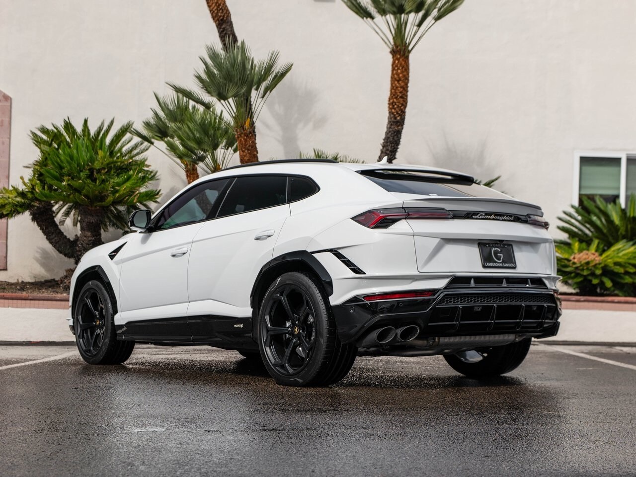 2024 Lamborghini Urus S photo 3