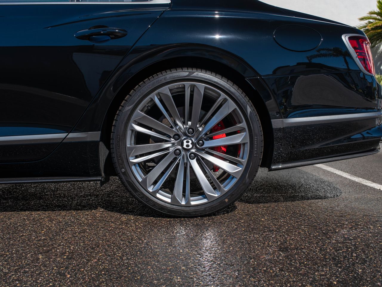 2025 Bentley Flying Spur Speed photo 6