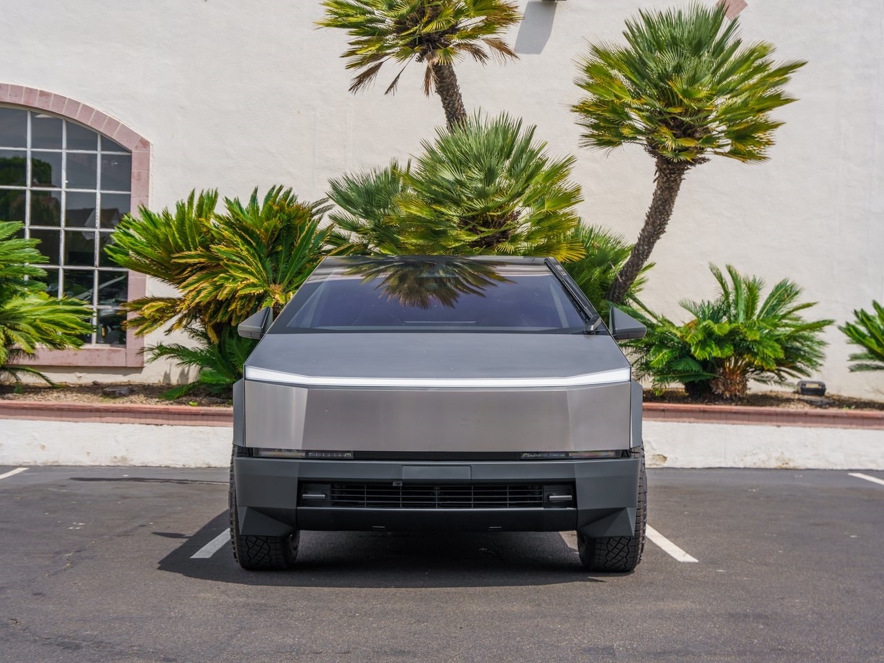 Used 2024 Tesla Cybertruck Base with VIN 7G2CEHED7RA014107 for sale in La Jolla, CA