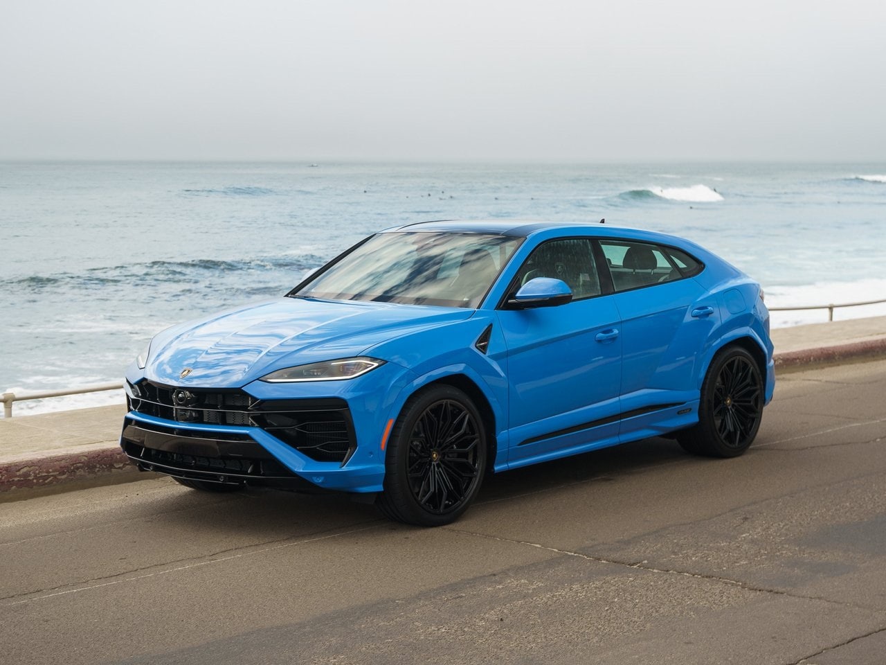 2025 Lamborghini Urus SE's photo