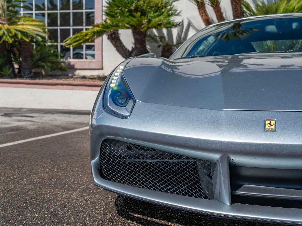 2018 Ferrari 488 GTB Base photo 3