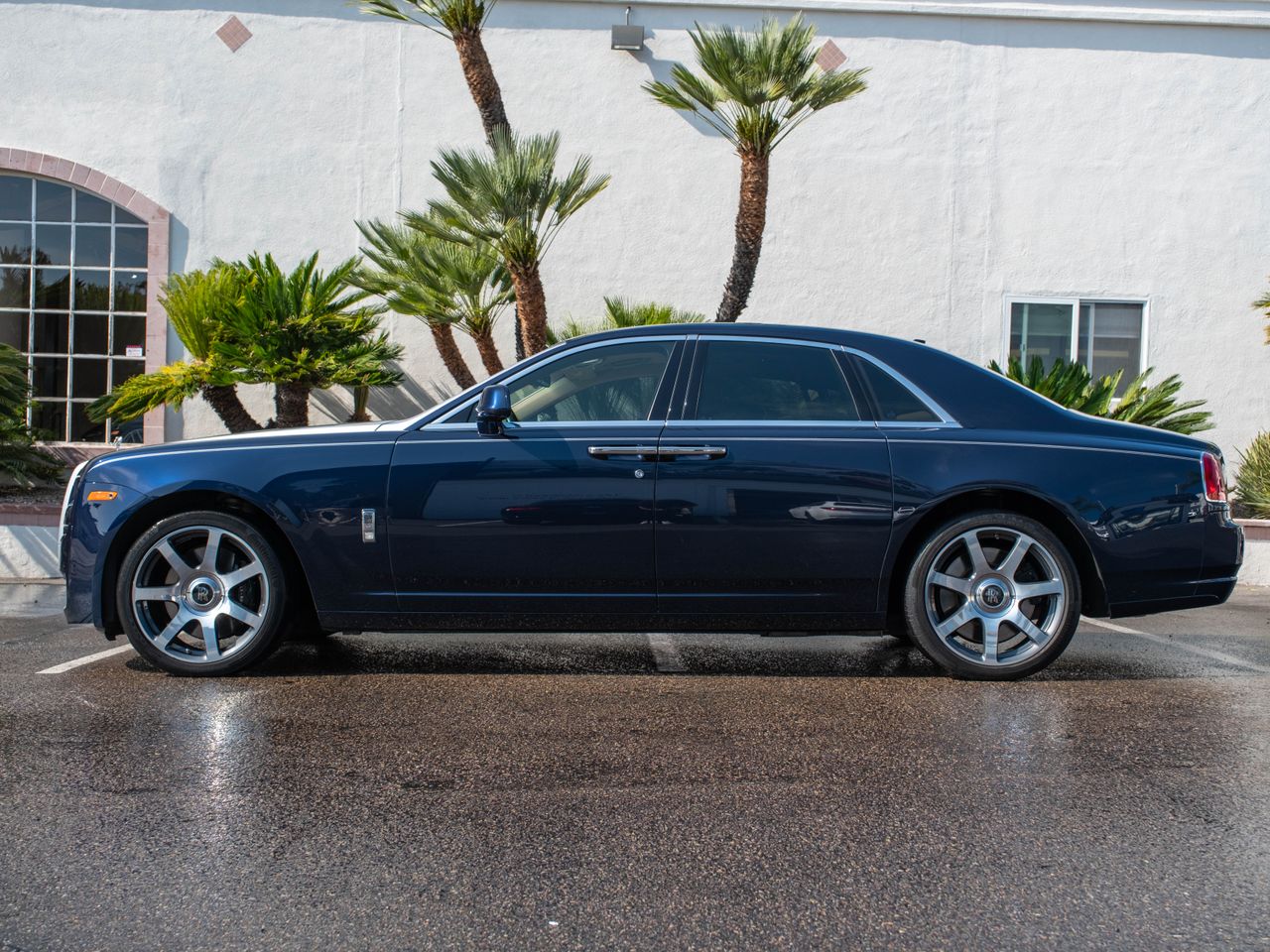 2016 Rolls-Royce Ghost photo 2