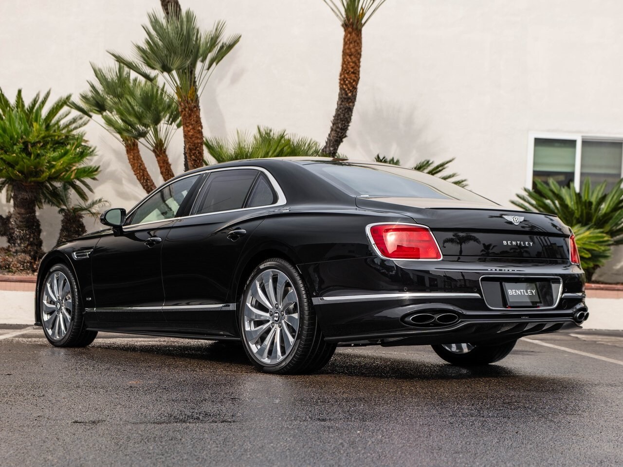 2022 Bentley Flying Spur V8 photo 3