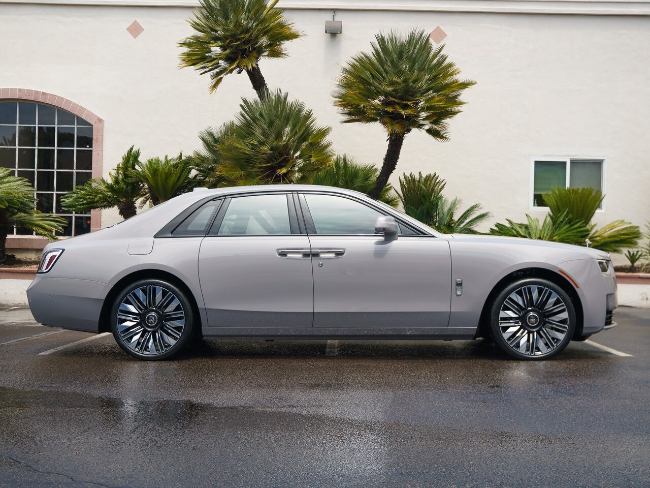 2025 Rolls Royce Ghost RR photo 3