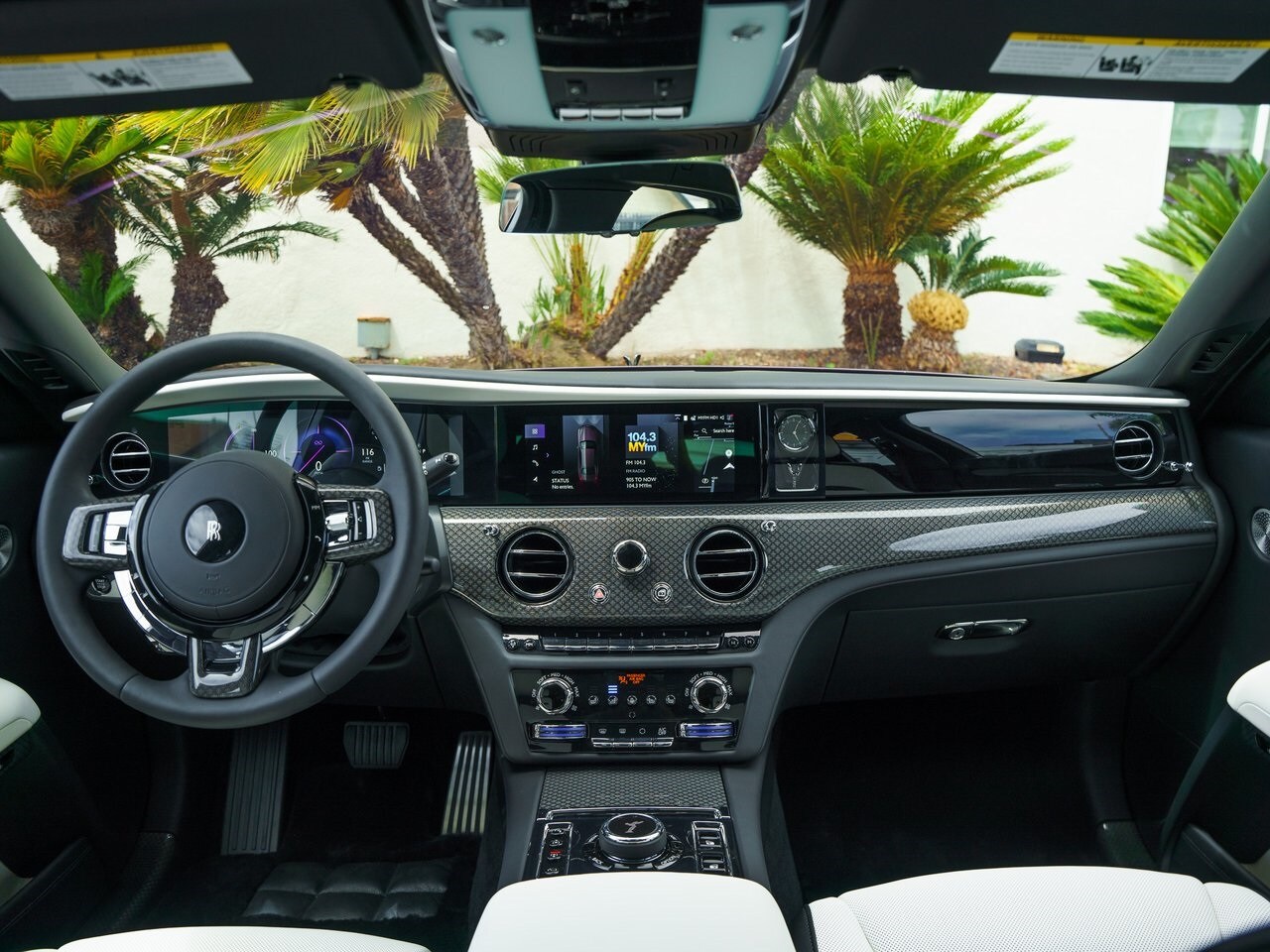 2025 Rolls Royce Ghost Black Badge photo 4