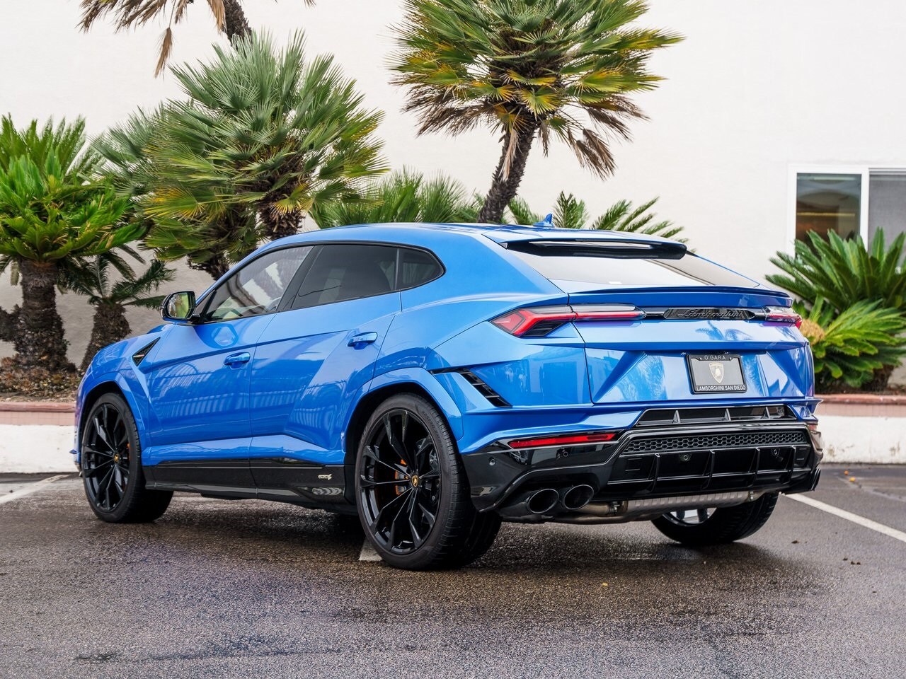 2024 Lamborghini Urus S photo 3