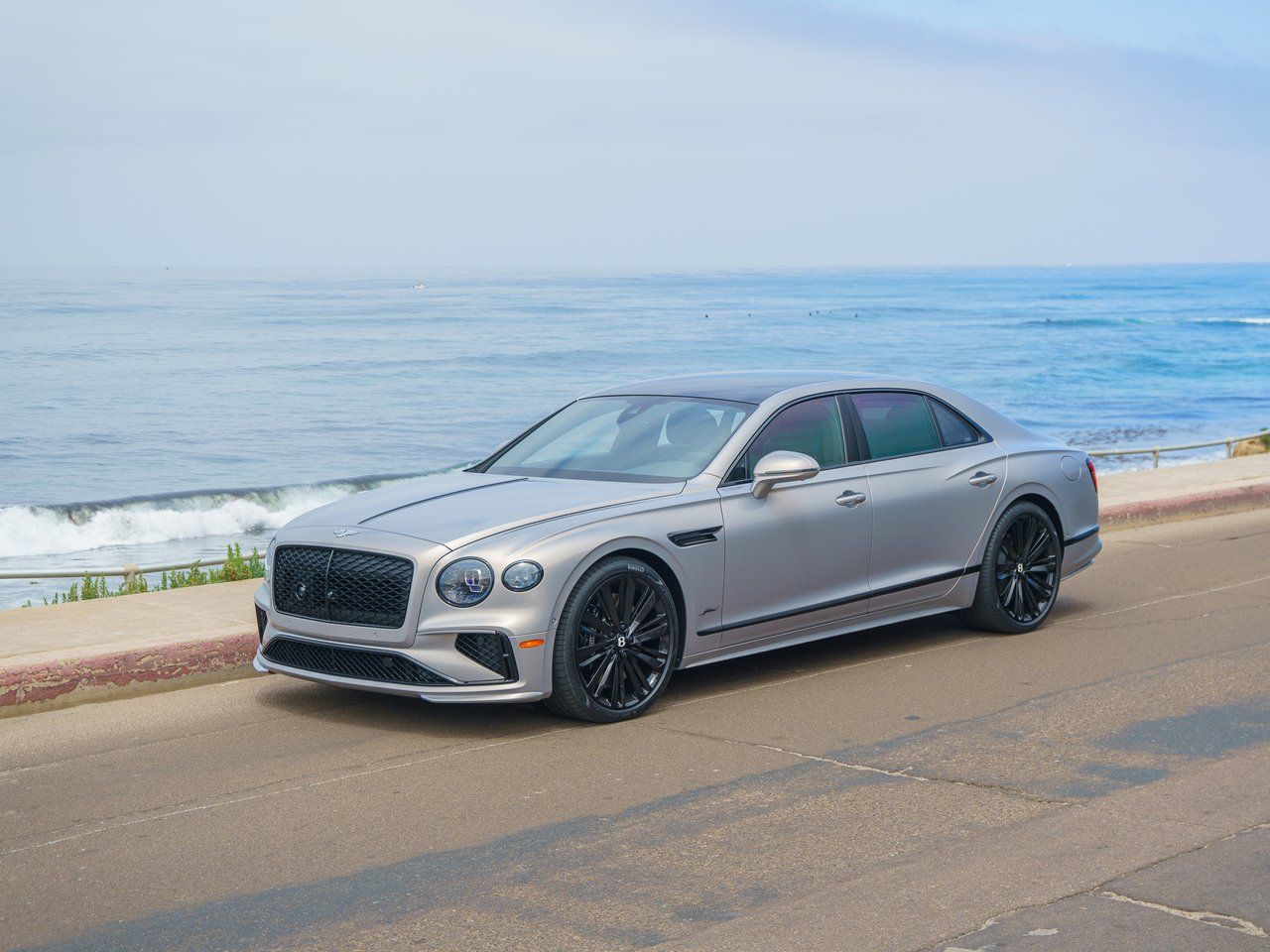 2025 Bentley Flying Spur Speed photo 1