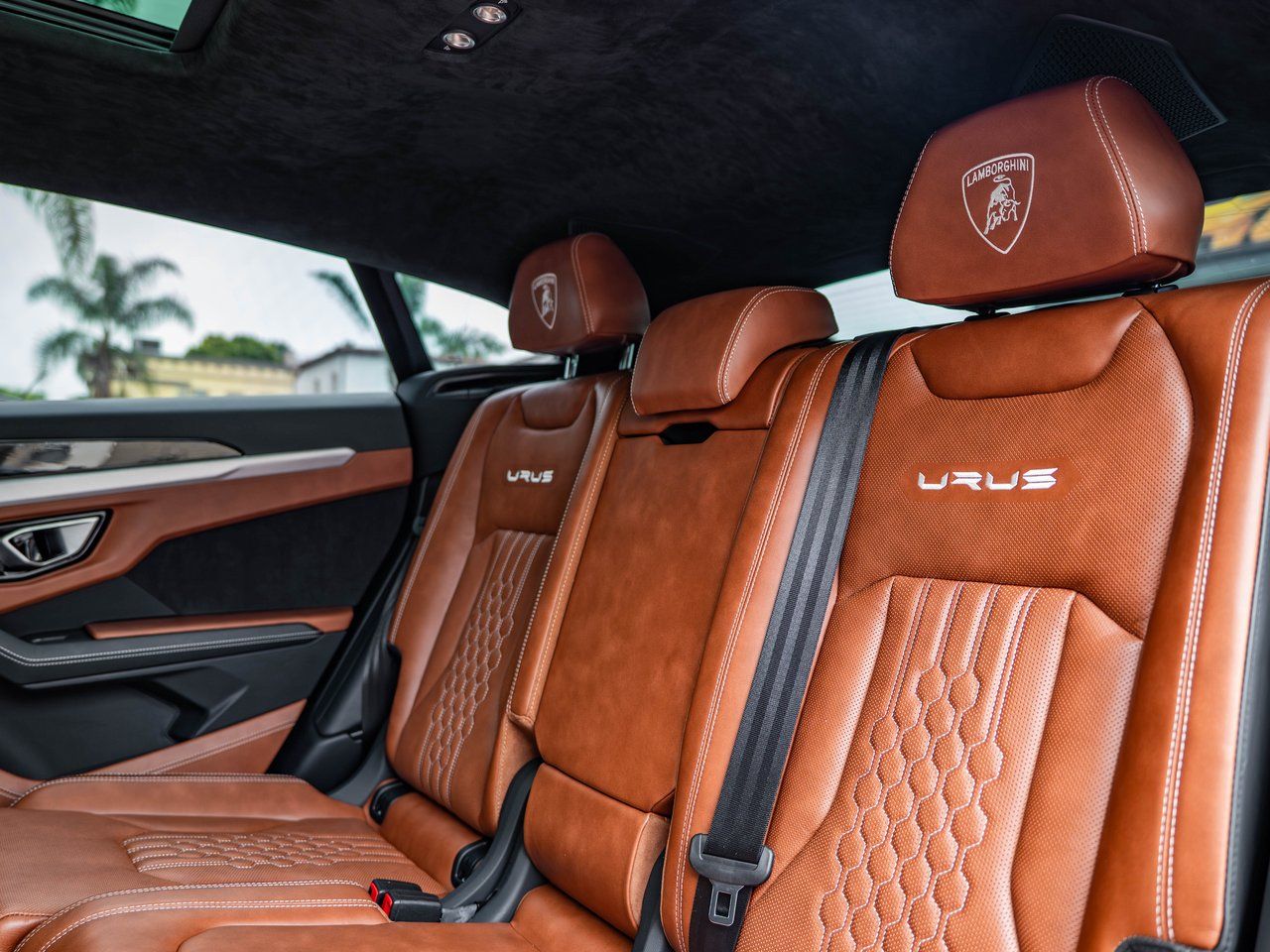 2024 Lamborghini Urus S photo 5