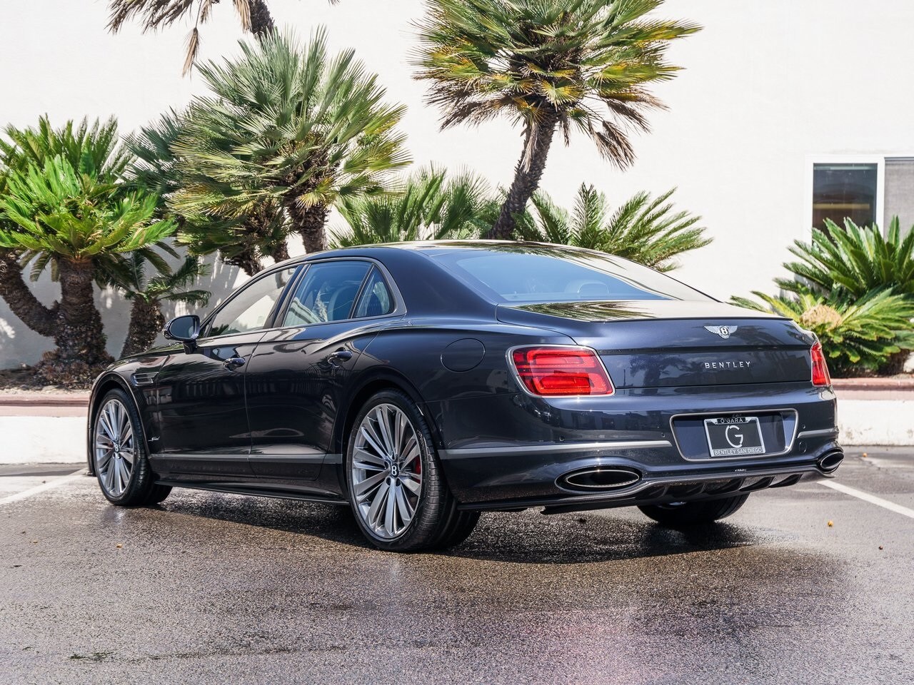 2025 Bentley Flying Spur Speed photo 3
