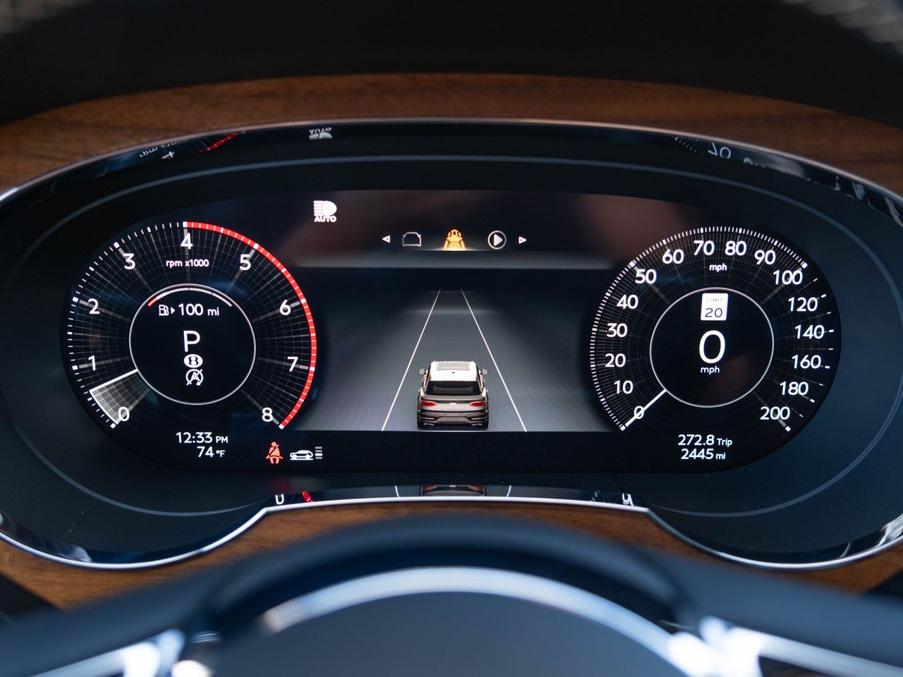 2024 Bentley Bentayga V8 photo 6