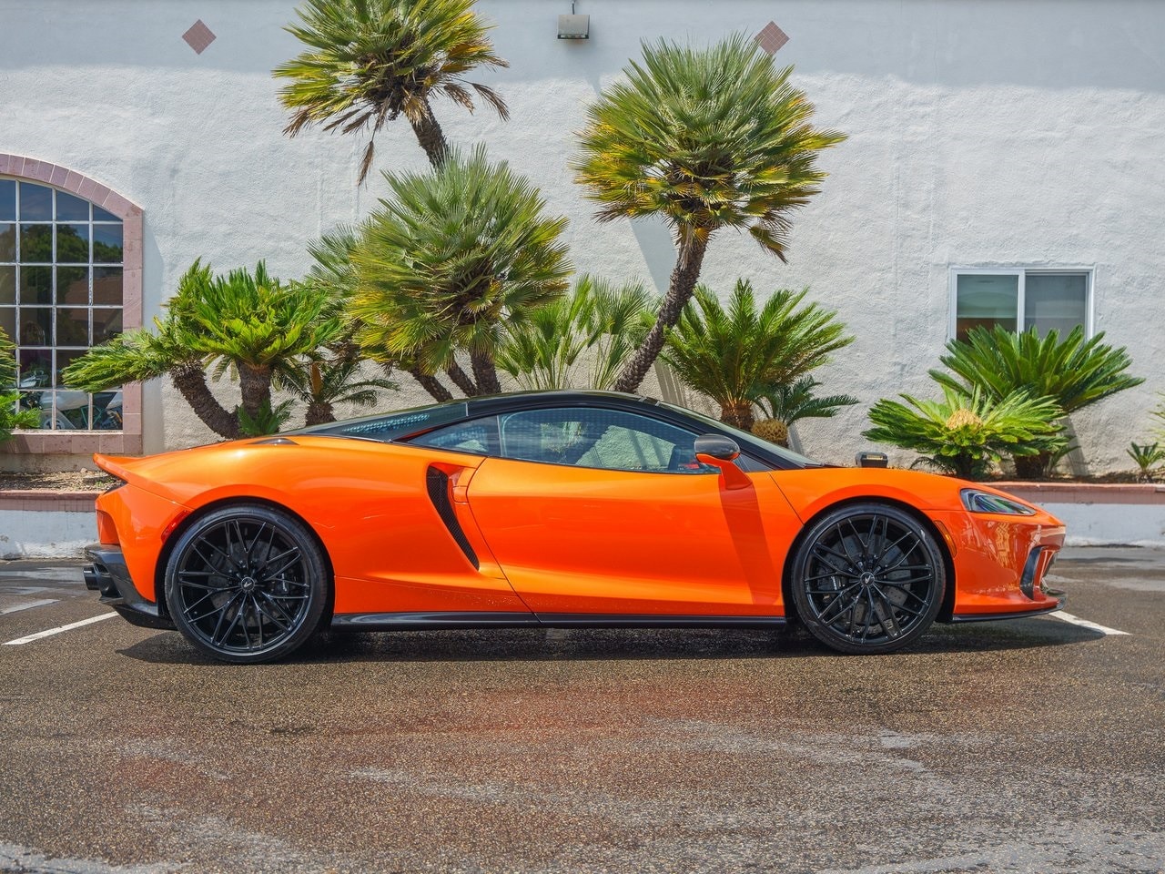 2025 Mclaren GTS photo 3