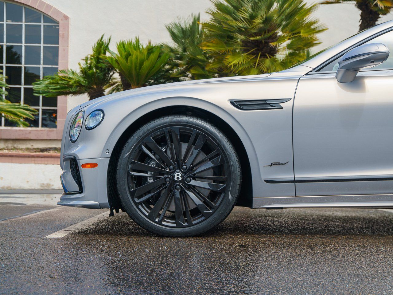 2025 Bentley Flying Spur Speed photo 5