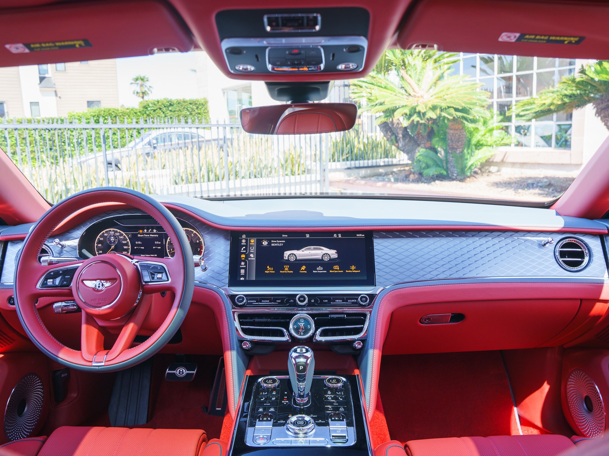 2024 Bentley Flying Spur V8 photo 2