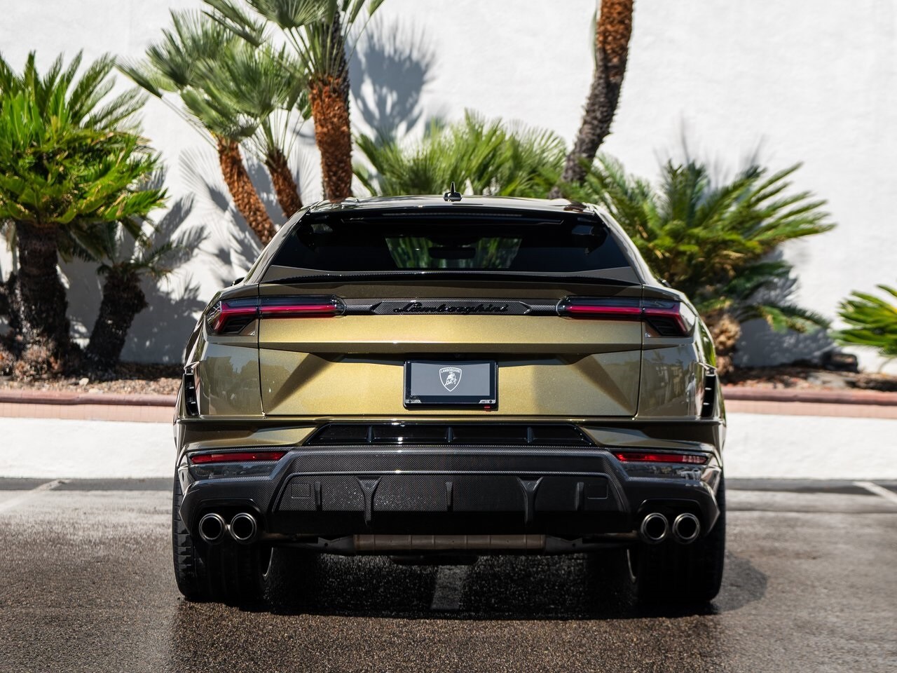 2023 Lamborghini Urus Performante photo 3
