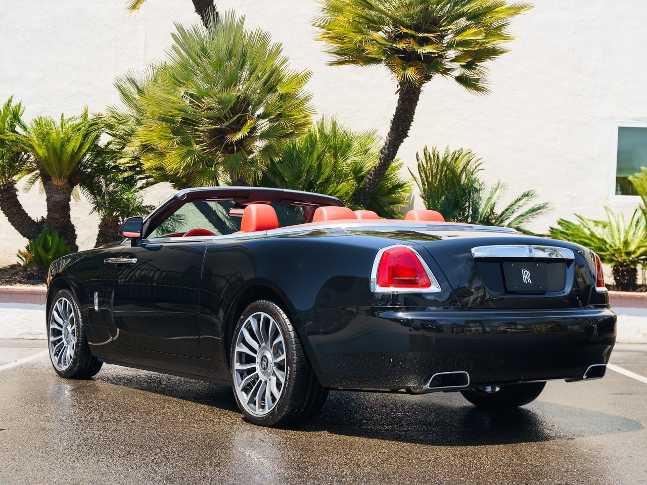 Certified 2019 Rolls-Royce Dawn Base with VIN SCA666D50KU118084 for sale in La Jolla, CA