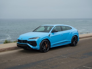 2025 Lamborghini Urus SE SUV