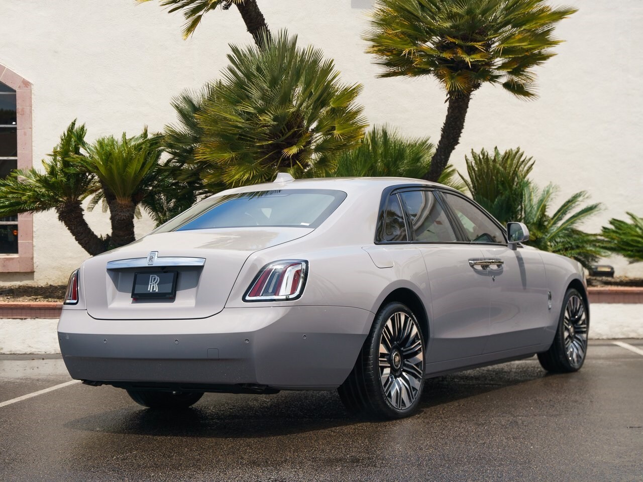 2025 Rolls Royce Ghost RR photo 2