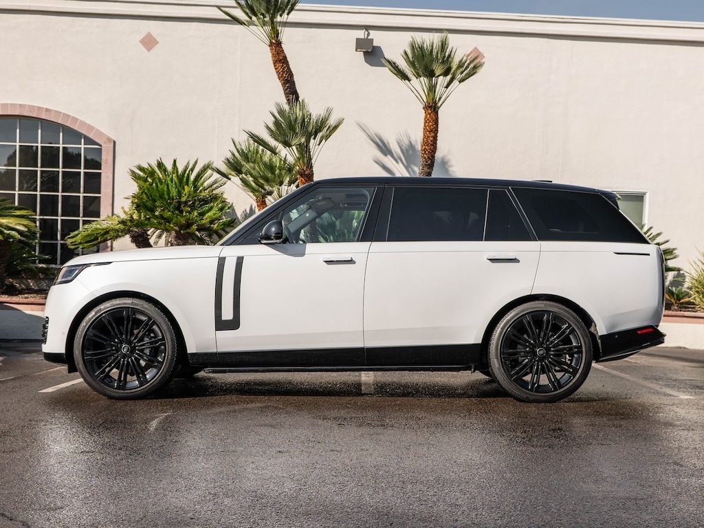 Used 2025 Land Rover Range Rover SE SUV