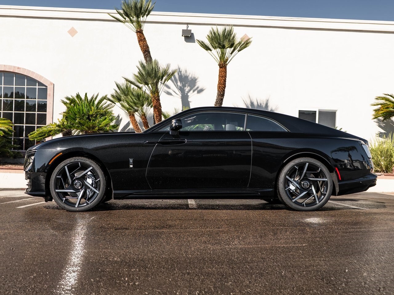 2026 Rolls Royce Spectre photo 3