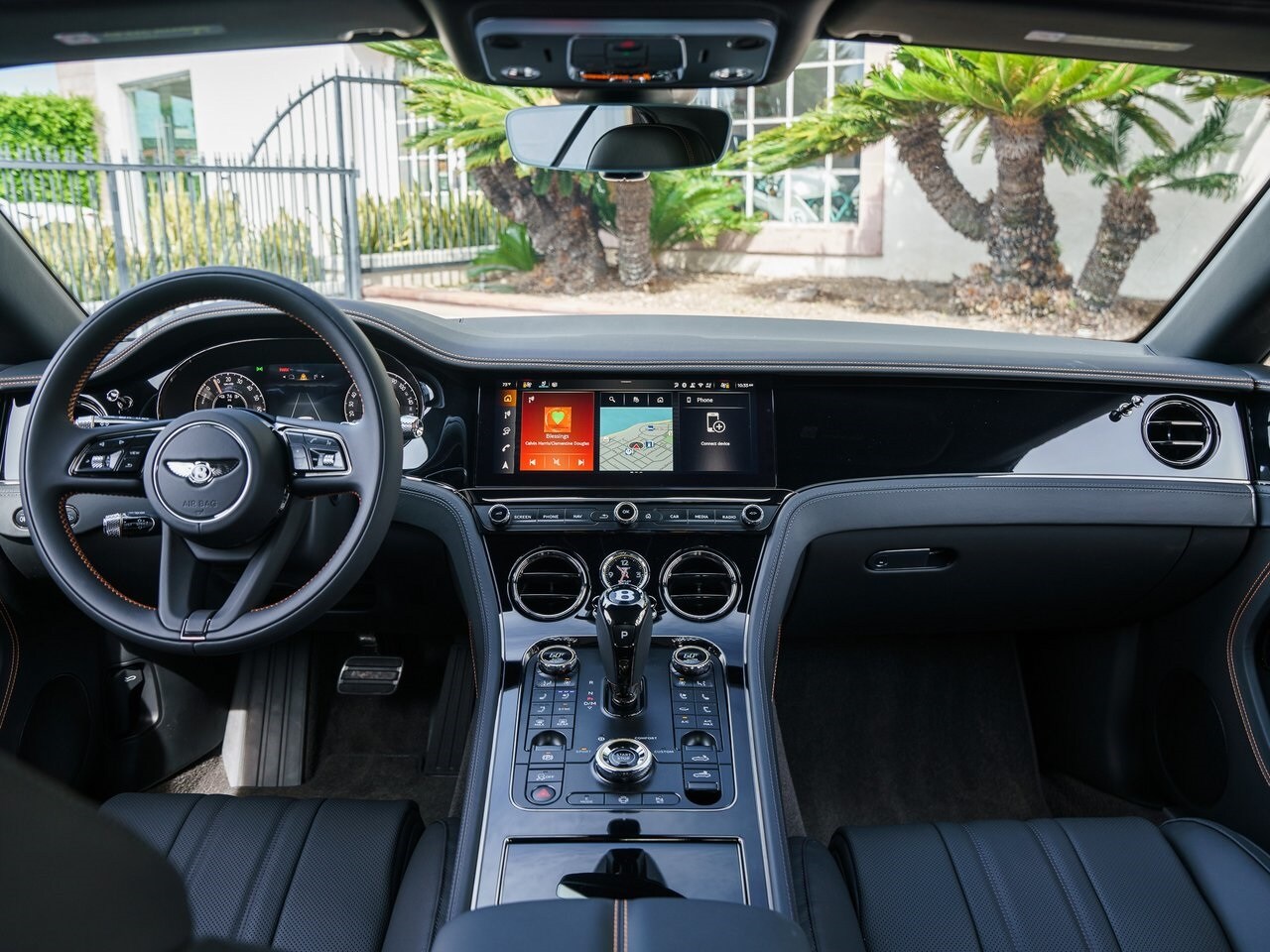 2025 Bentley Continental GTC Black Edition photo 4