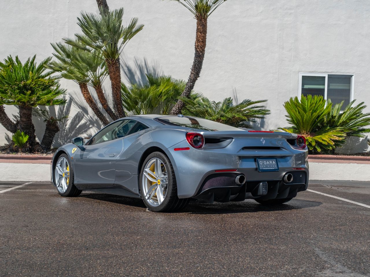 2018 Ferrari 488 GTB Base photo 4
