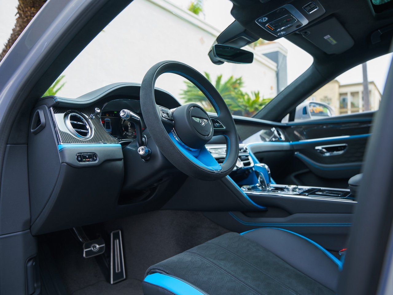 2025 Bentley Flying Spur Speed photo 6