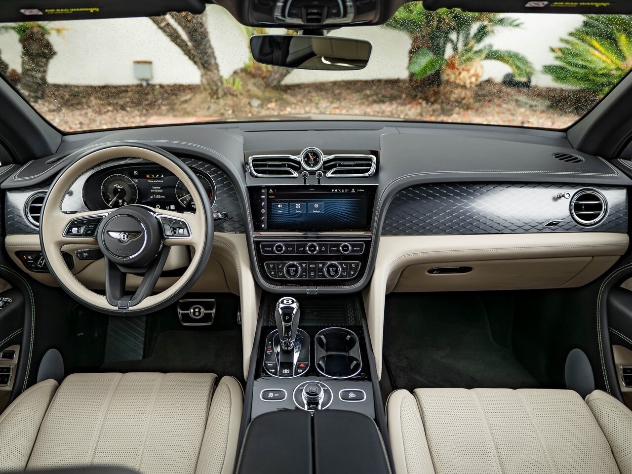 2022 Bentley Bentayga S photo 4