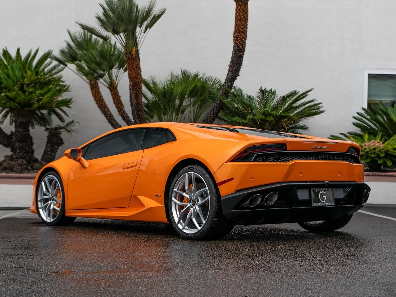 2015 Lamborghini Huracan Coupe photo 3