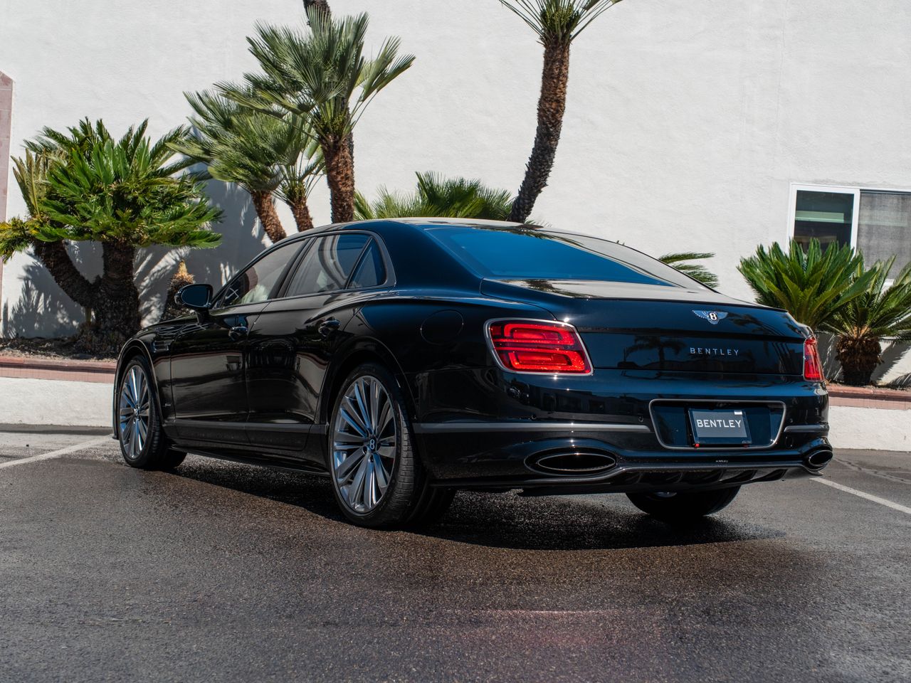 2025 Bentley Flying Spur Speed photo 2