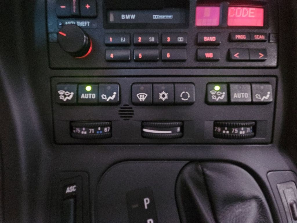 1995 BMW 8 Series - Photo 17