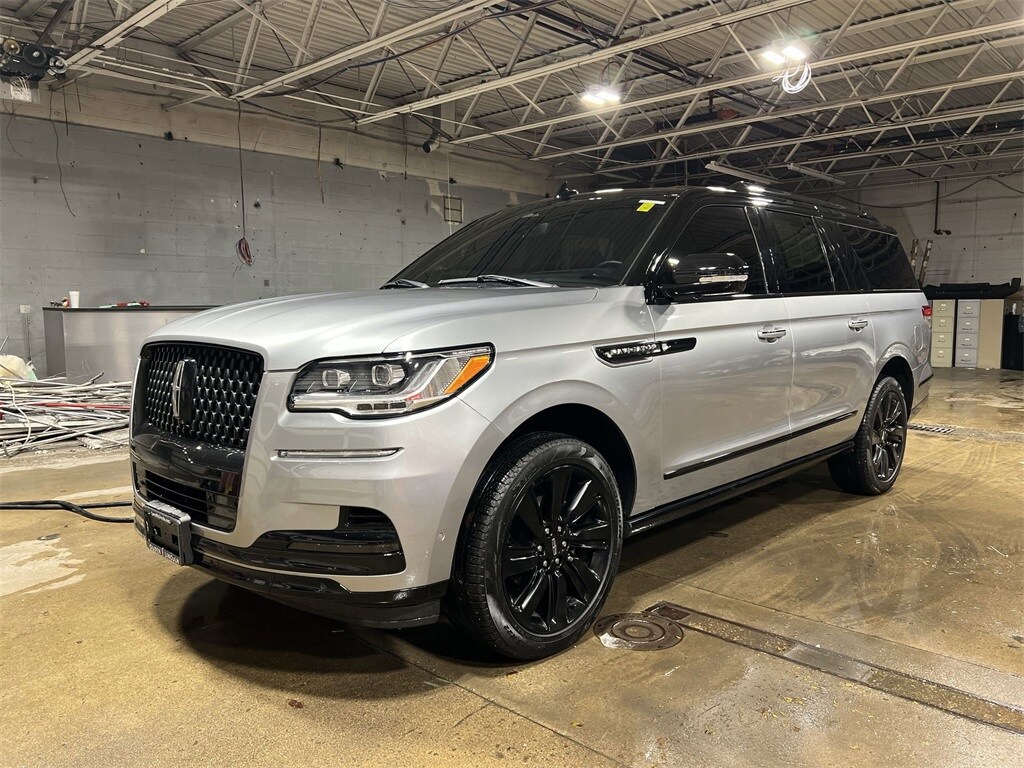 2024 Lincoln Navigator Black Label photo 4