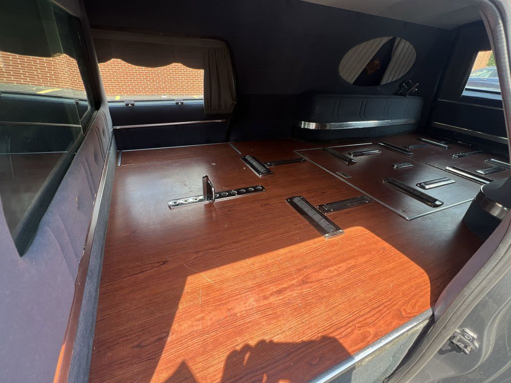 2002 Cadillac Commercial Chassis - Photo 28